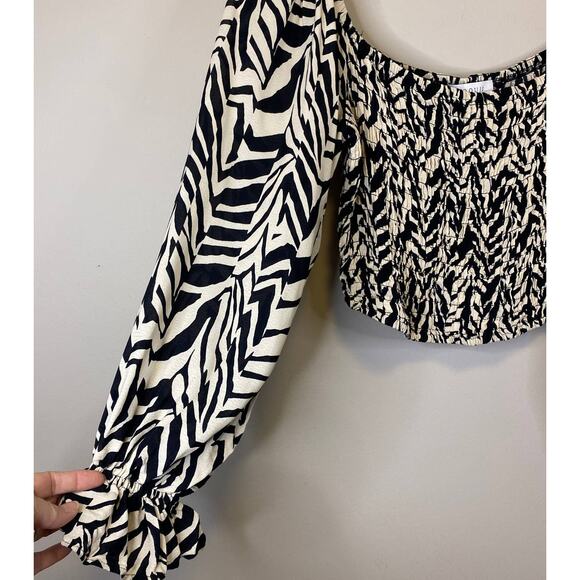 ELOQUII Element Smocked Top Plus Sz 18/20 Animal Print Crop Balloon Sleeve - Picture 4 of 11